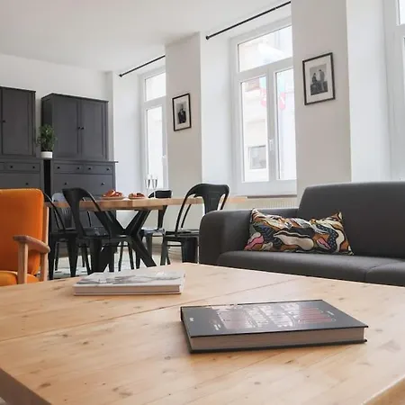 Le 7eme Art, Hyper Centre Apartment
