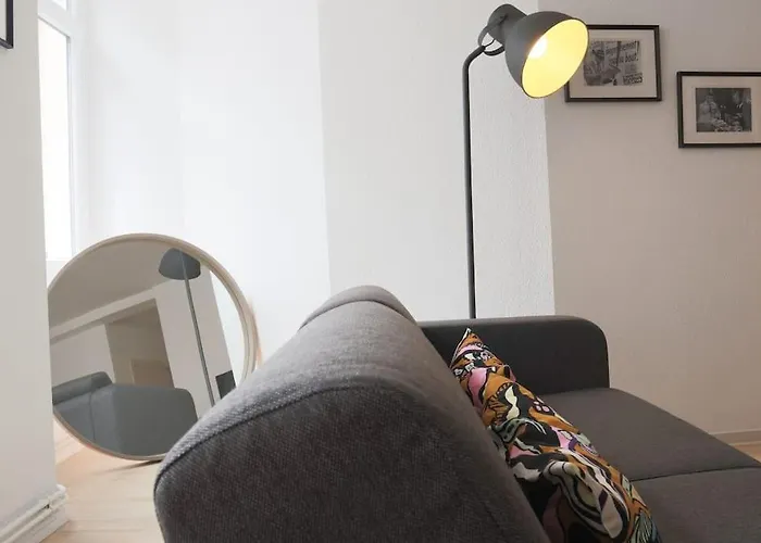 Le 7eme Art, Hyper Centre * Miluza