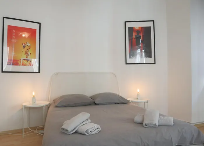 Le 7eme Art, Hyper Centre